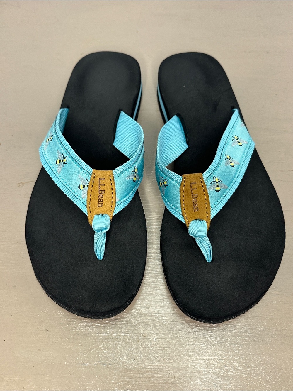 L.L.Bean Original Maine Isle Flip Flops Womens 9 Aqua Bumblebees Brown Lea Logo
